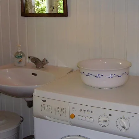 Vakantiehuis Three-bedroom Holiday In 8 Dannemare